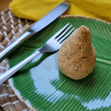 COXINHA DE GALINHA PROTEICA